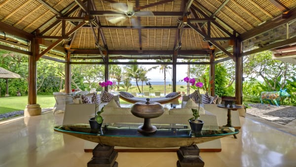Villa Sungai Tinggi - Living area